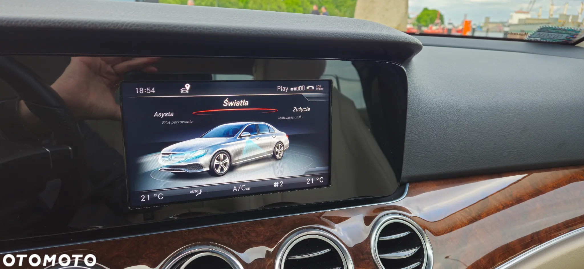 Mercedes-Benz Klasa E 200 9G-TRONIC - 31