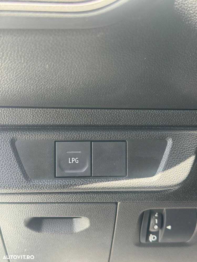 Dacia Sandero - 13
