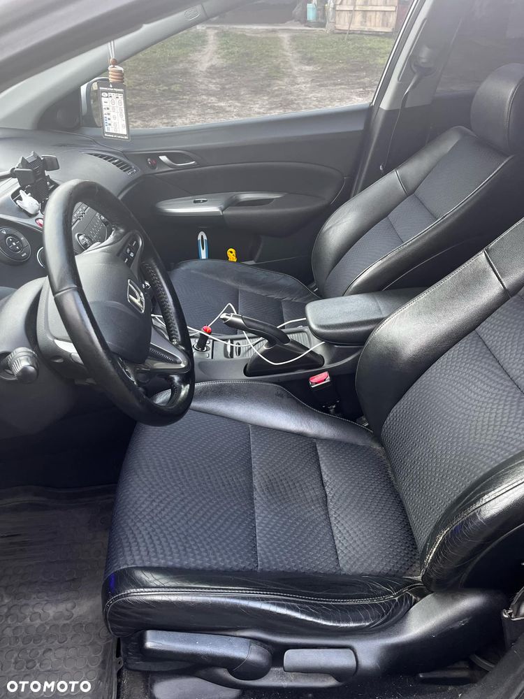 Honda Civic 1.4 i-VTEC - 6