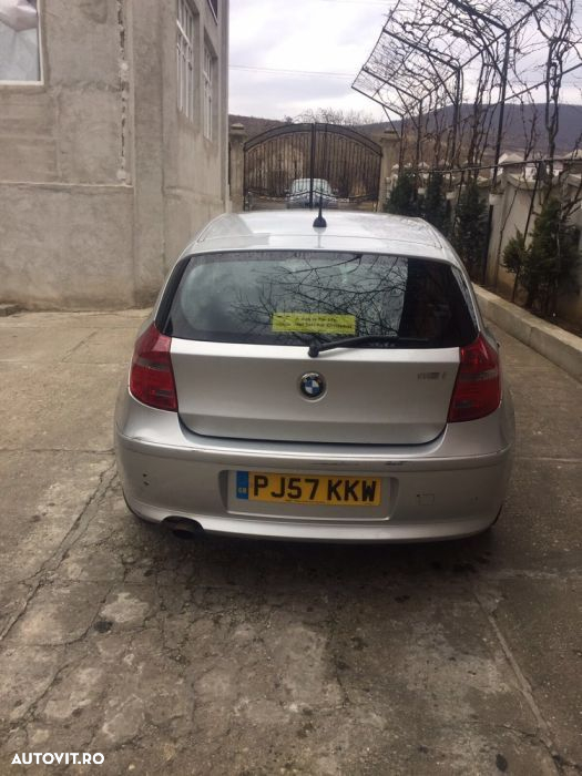Dezmembram bmw 116i 2008 - 3