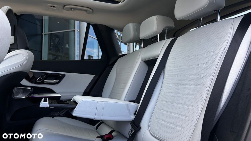 Mercedes-Benz GLC 220 d mHEV 4-Matic AMG Line - 28