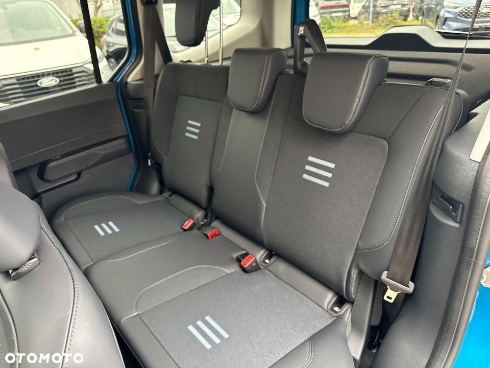 Ford Tourneo Courier - 16