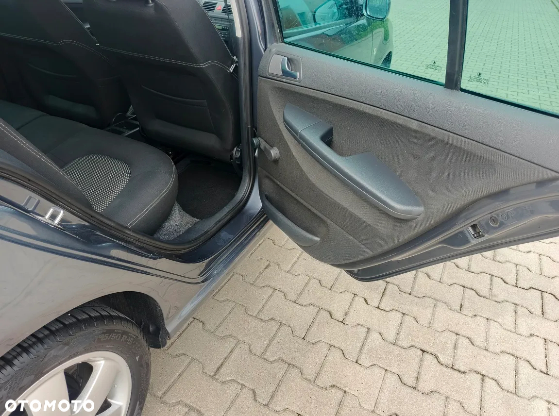 Skoda Fabia 1.4 16V Combi Elegance - 23