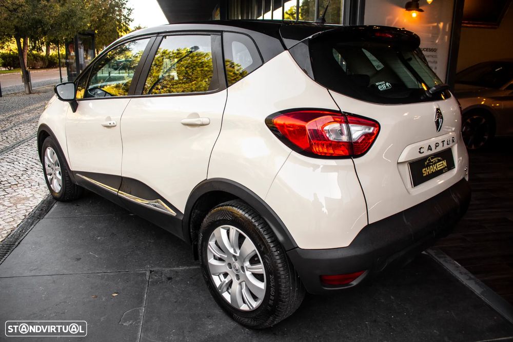 Renault Captur 1.5 dCi Exclusive - 3