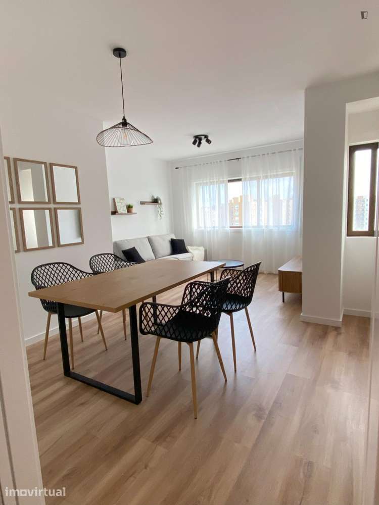 Quarto - localizado em Ramalde Porto - Grande imagem: 5/32