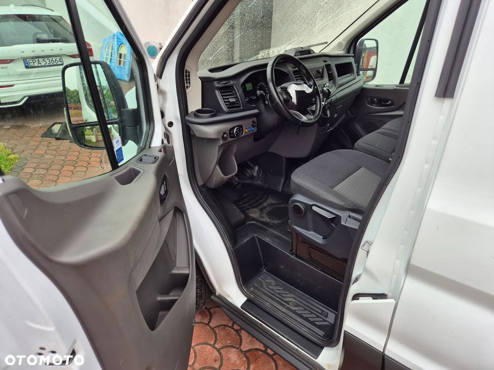 Ford Transit - 29