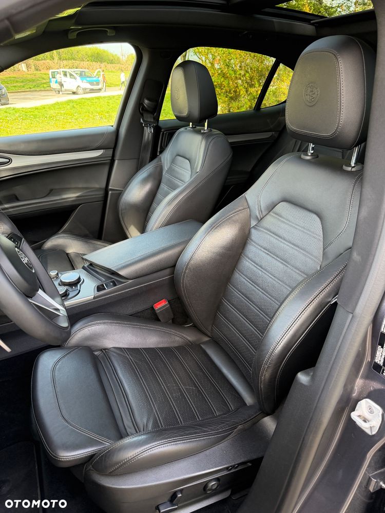 Alfa Romeo Stelvio 2.2 16V AT8 Q4 Ti - 8