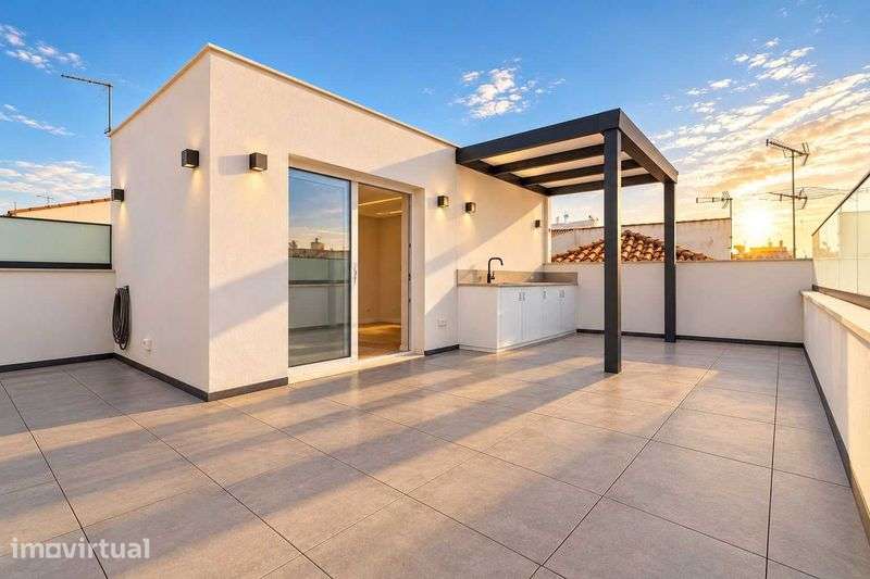 Moradia T3 Renovada no Centro de Lagoa com Terraço 35 m² - Grande imagem: 5/12