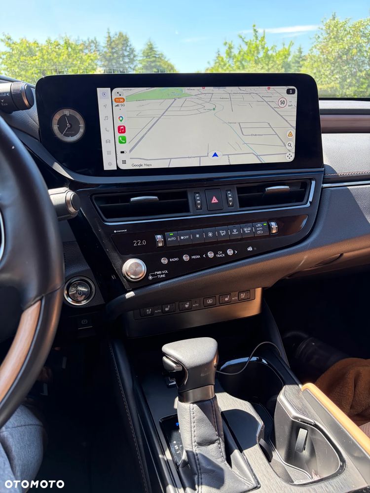 Lexus ES - 6