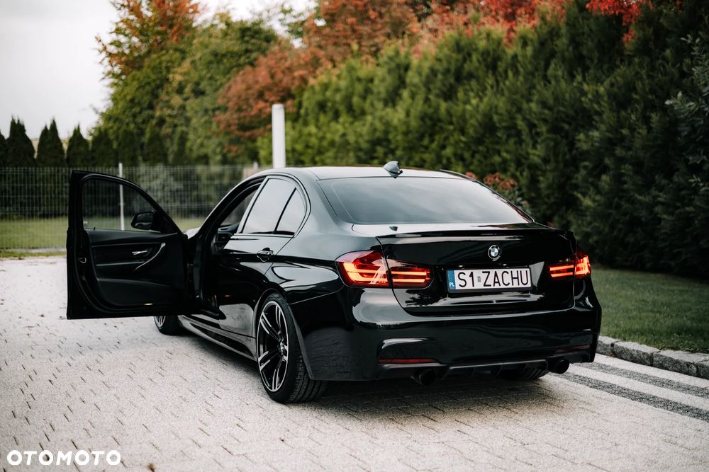 BMW Seria 3 335i xDrive - 13