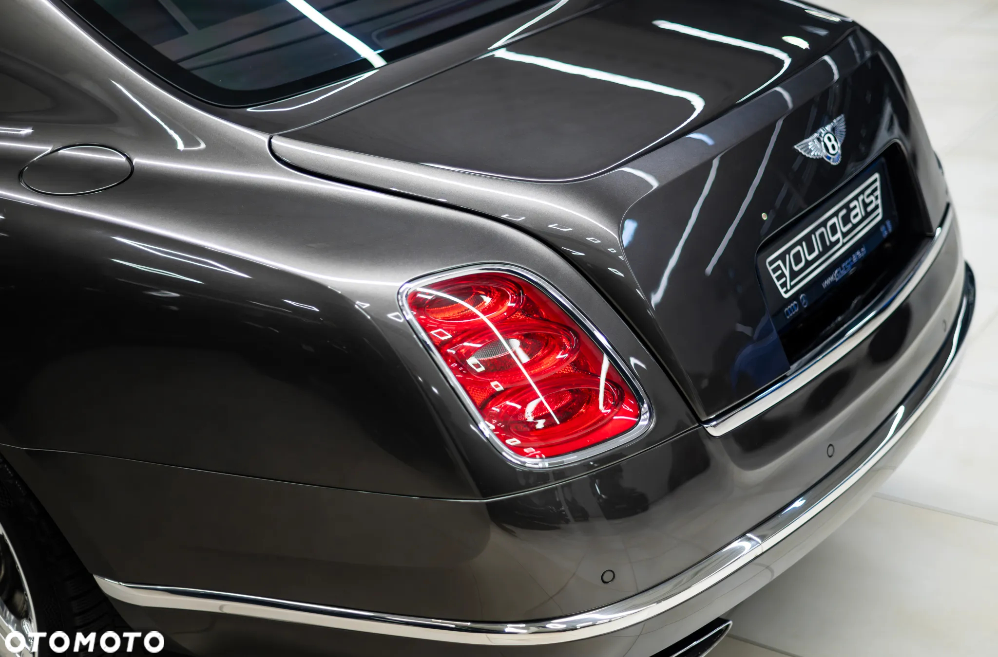 Bentley Mulsanne Standard - 8