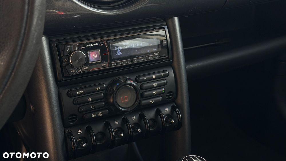 MINI Cooper Standard - 12