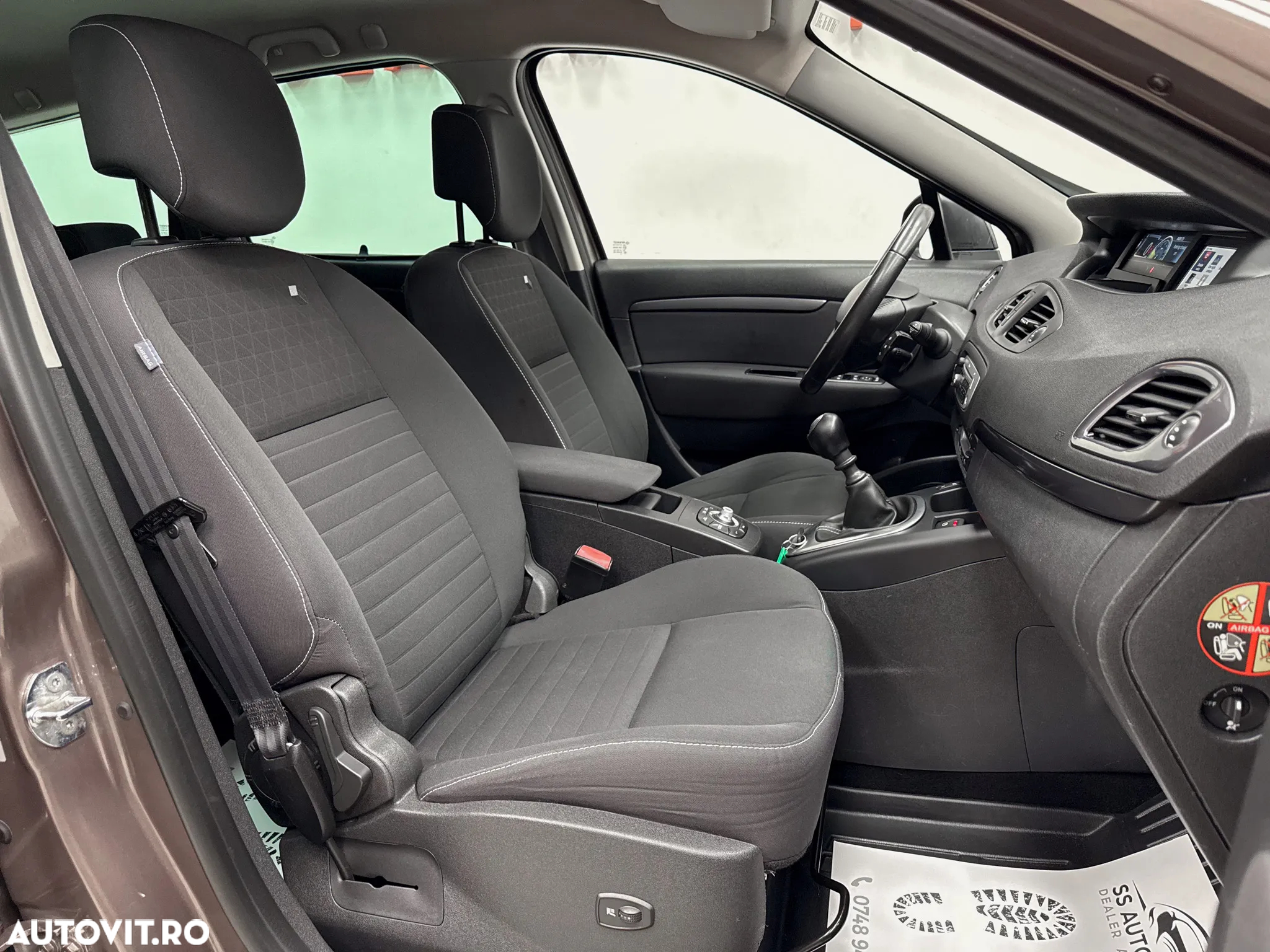 Renault Grand Scenic dCi 110 LIMITED - 6