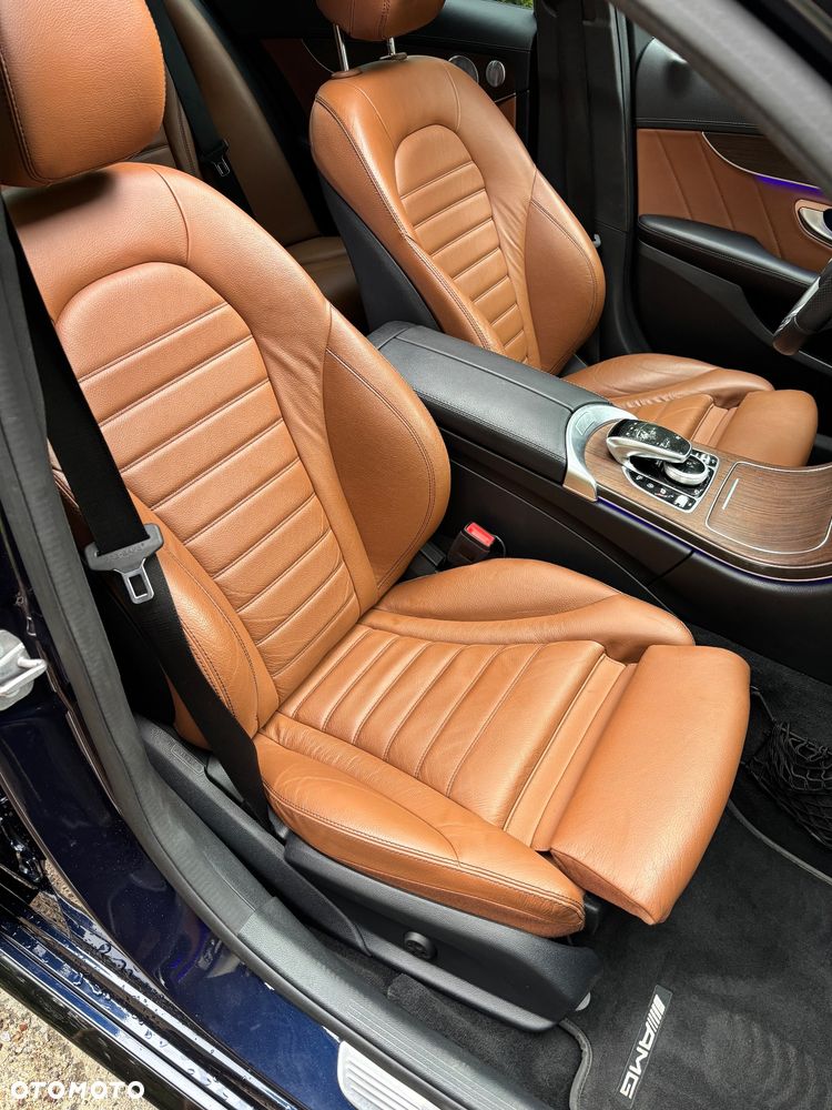 Mercedes-Benz Klasa C 43 AMG 4MATIC - 37