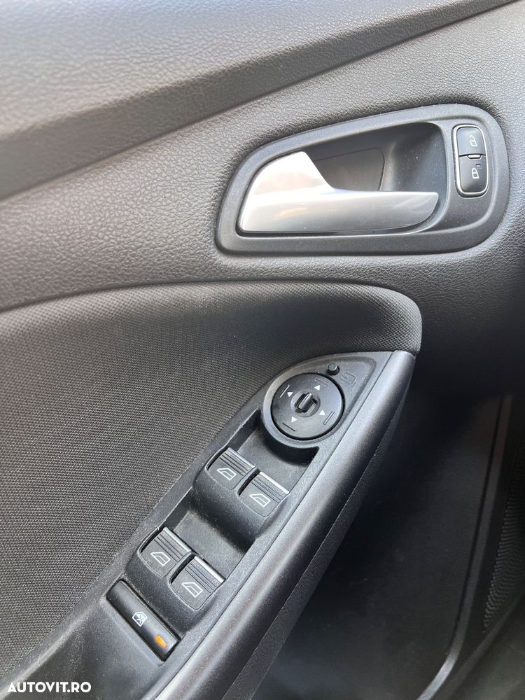 Ford Focus 1.0 EcoBoost Trend Edition - 13