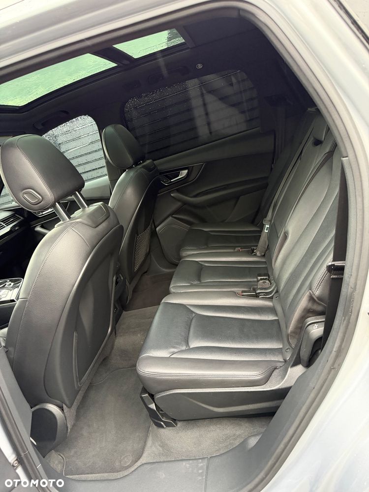 Audi Q7 - 9