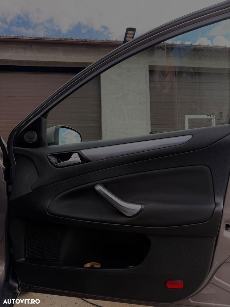 Ford Mondeo 1.6 TDCi ECOnetic - 12