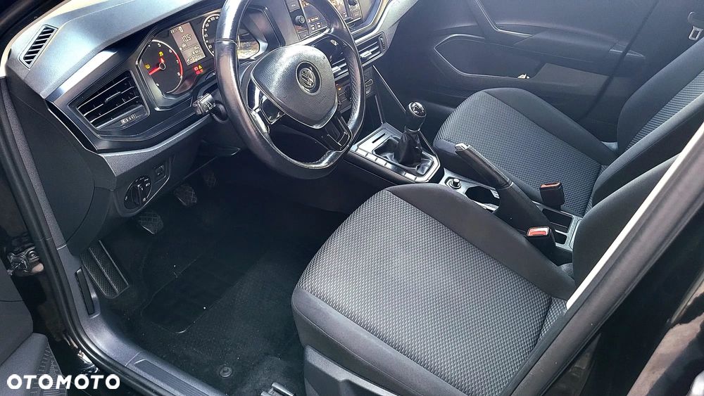 Volkswagen Polo - 13