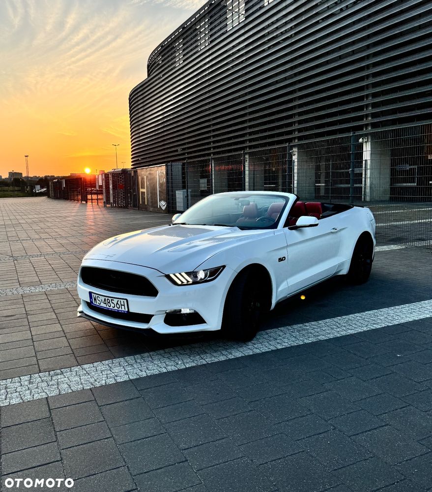 Ford Mustang 5.0 V8 GT - 2