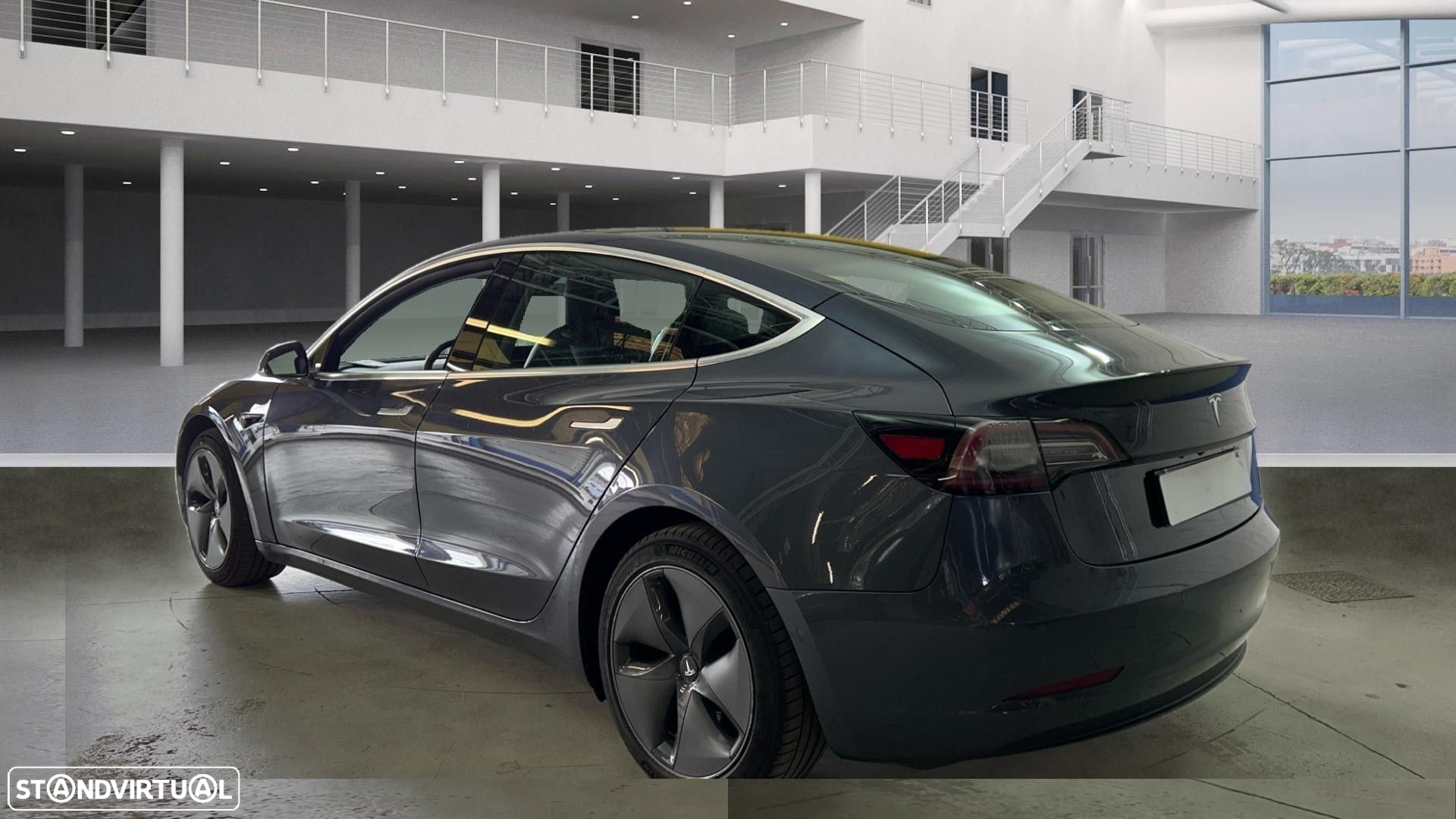 Tesla Model 3 Standard Range Plus RWD - 4