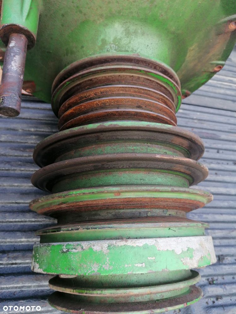 Koło pasowe silnika, przystawka silnika John Deere 1085,1188 - 7