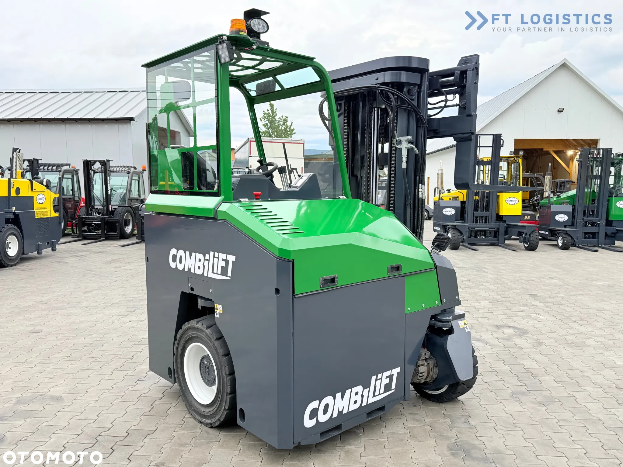 Combilift CBE4000 / TRIPLEX 5200MM / ELEKTRYCZNY / WOLNY SKOK / POZYCJONER / PRZESUW WIDEŁ / JAK NOWY - 26