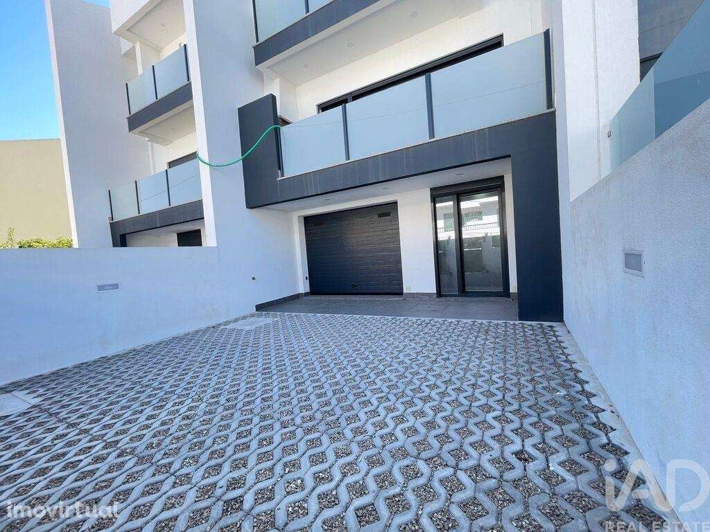 Casa / Villa T5 em Corroios de 120,00 m2 - Grande imagem: 5/27