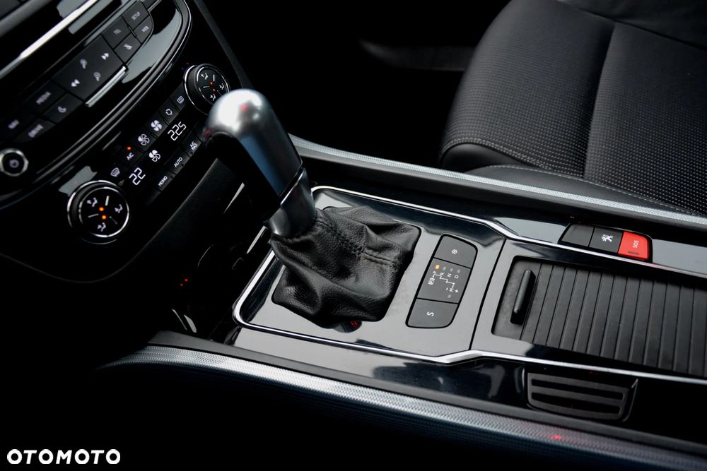 Peugeot 508 BlueHDi FAP 180 Automatik Stop&Start Allure - 33