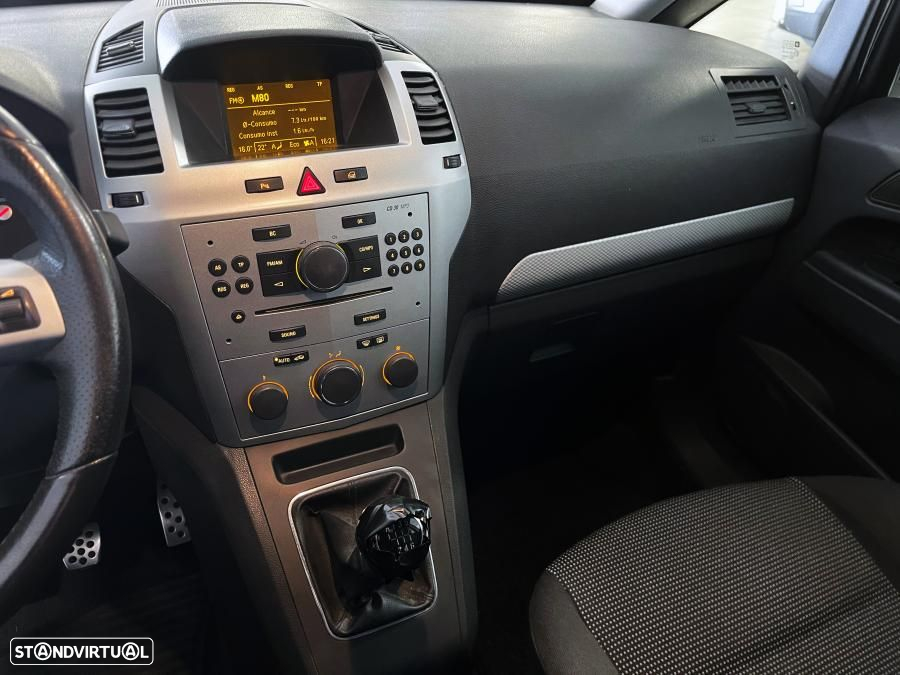 Opel Zafira 1.9 CDTi Cosmo - 11