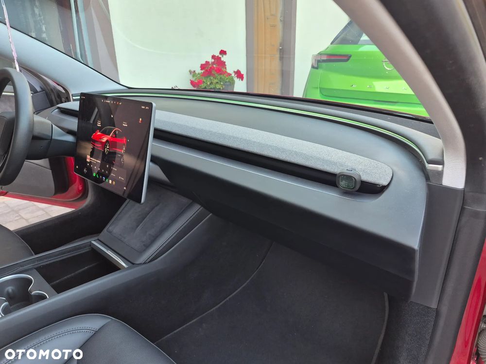 Tesla Model 3 - 20