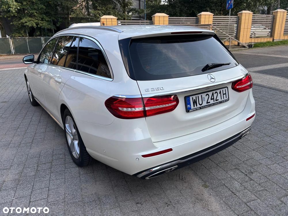 Mercedes-Benz Klasa E 250 9G-TRONIC - 10