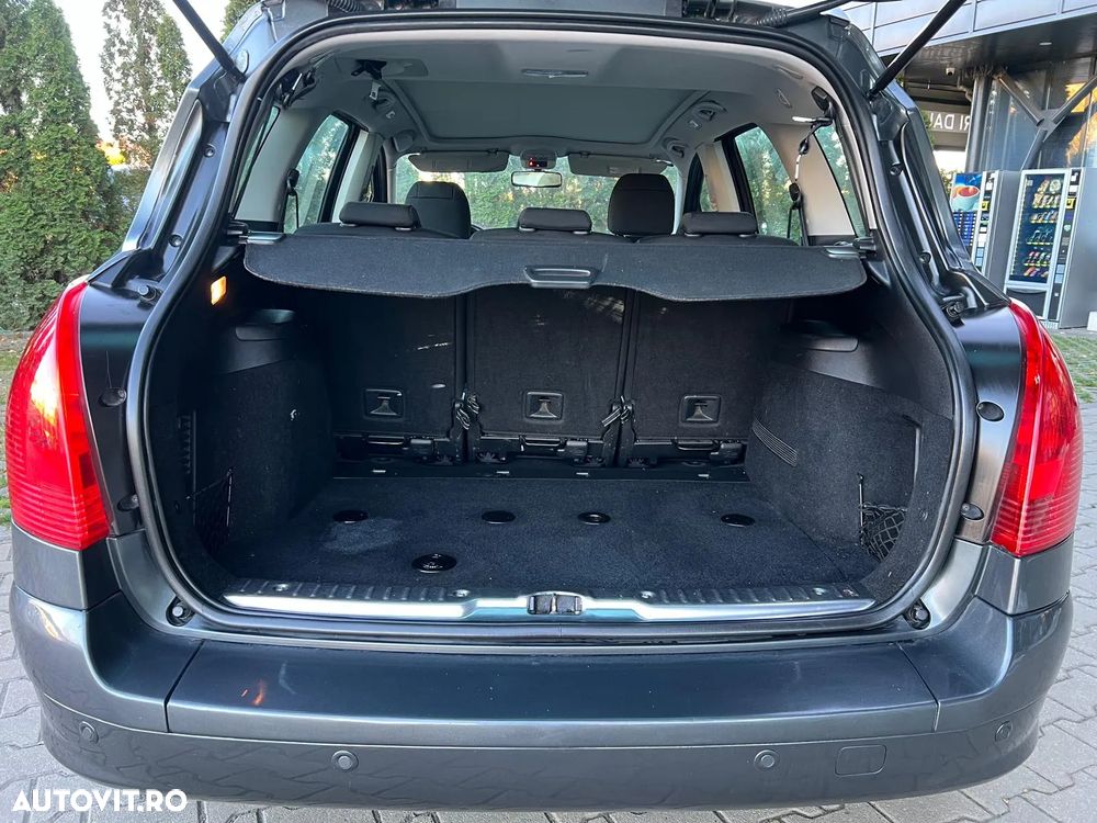 Peugeot 308 1.6E Premium - 7