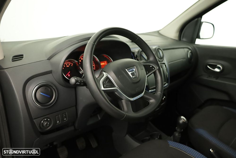 Dacia Lodgy 1.5 Blue dCi Stepway 7L - 7