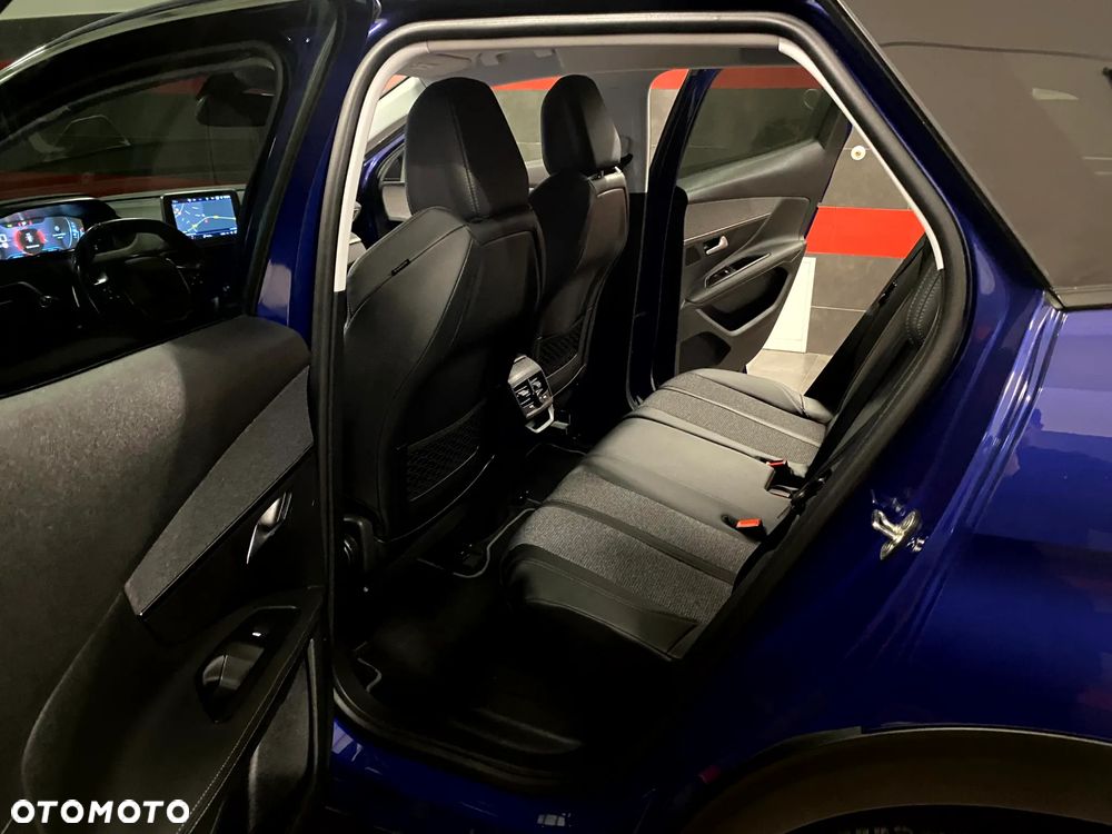 Peugeot 3008 BlueHDi 130 Stop & Start EAT8 Allure - 22