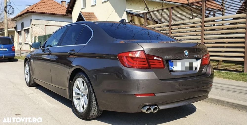 BMW Seria 5 525d xDrive - 6