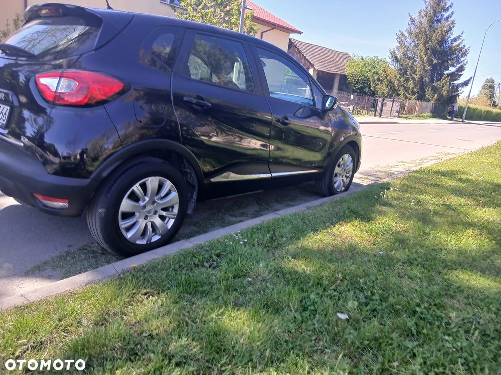 Renault Captur 0.9 Energy TCe Helly Hansen - 4