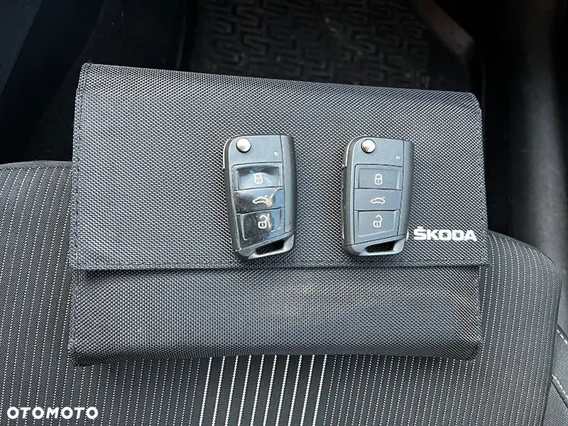 Skoda Octavia 2.0 TDI Style DSG - 13