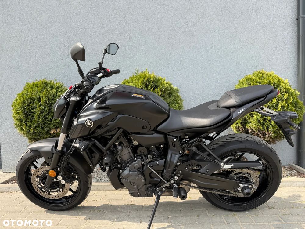 Yamaha MT - 8