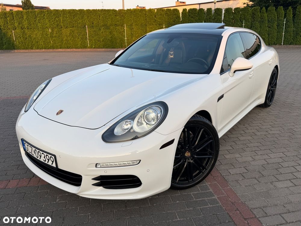 Porsche Panamera 4 Edition - 24