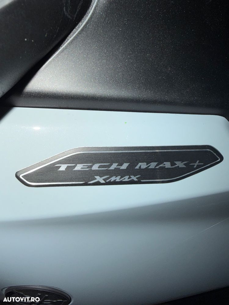 Yamaha XMAX 300 Tech MAX - 9