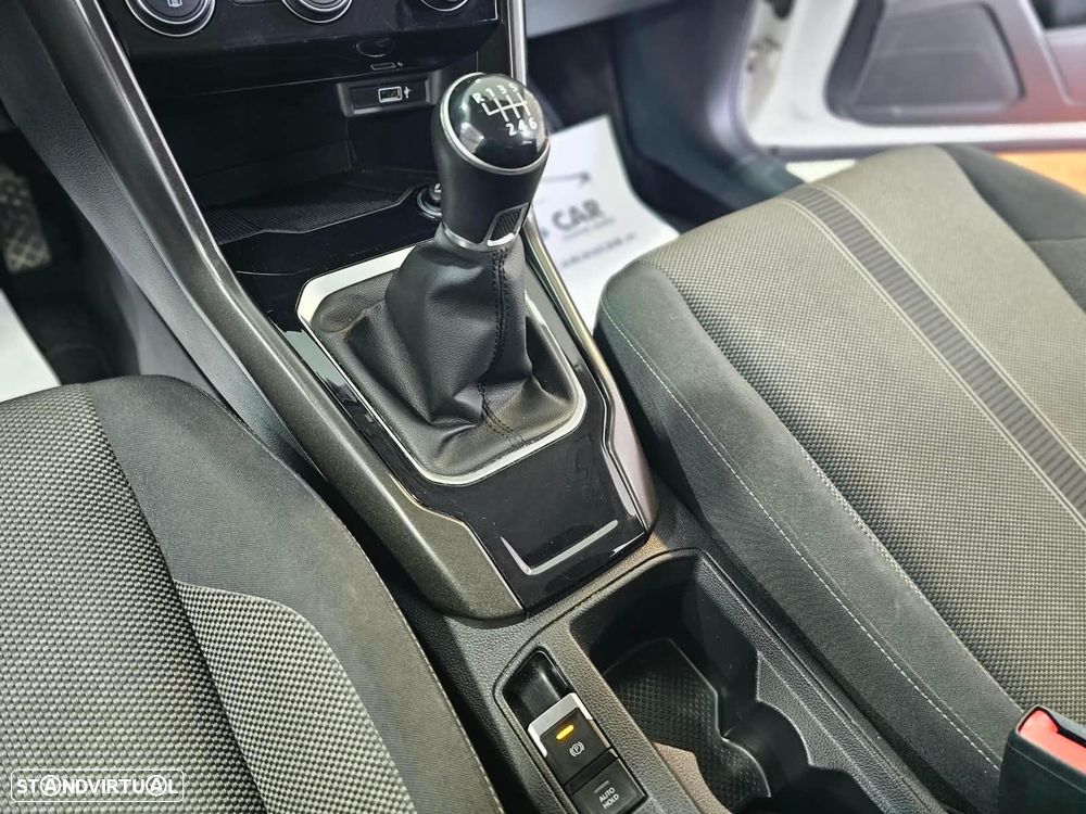 VW T-Roc 1.0 TSI Life - 20