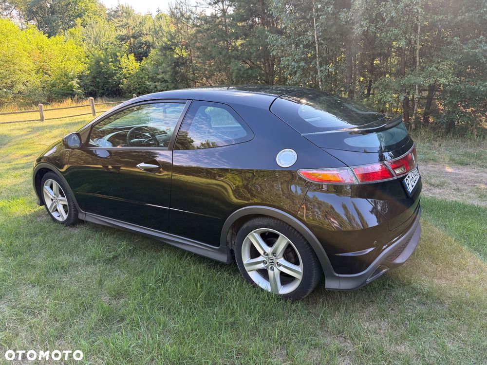 Honda Civic 1.8 TypeS - 3
