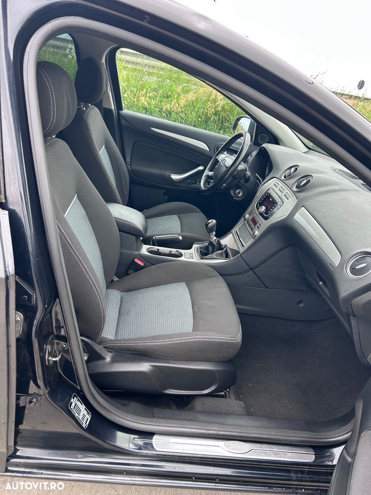Ford Mondeo 2.0 TDCI Viva Trend - 10