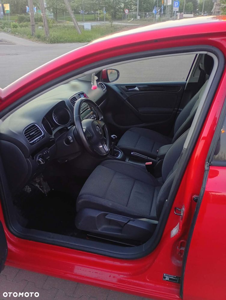 Volkswagen Golf 1.6 Comfortline - 11