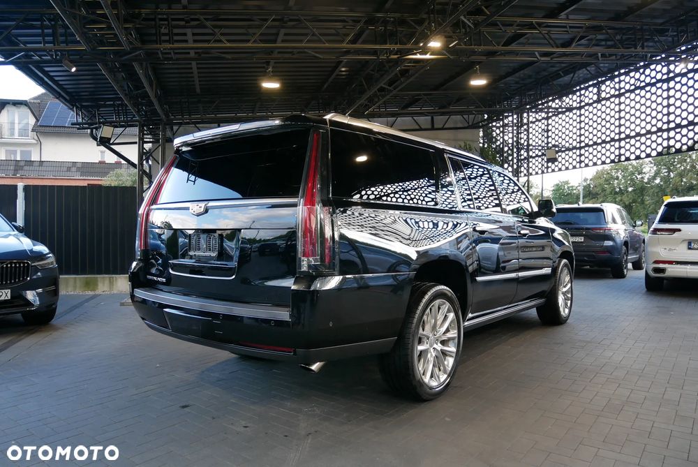 Cadillac Escalade 6.2 V8 ESV Platinum - 3