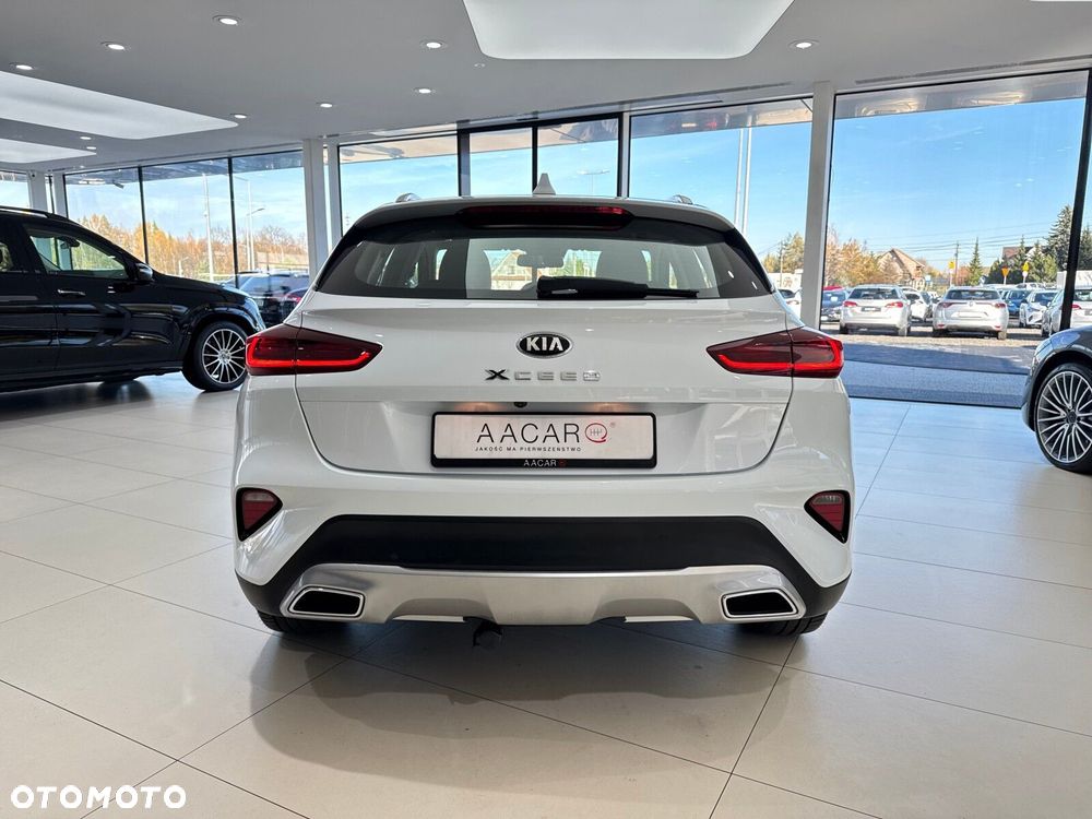 Kia XCeed - 4