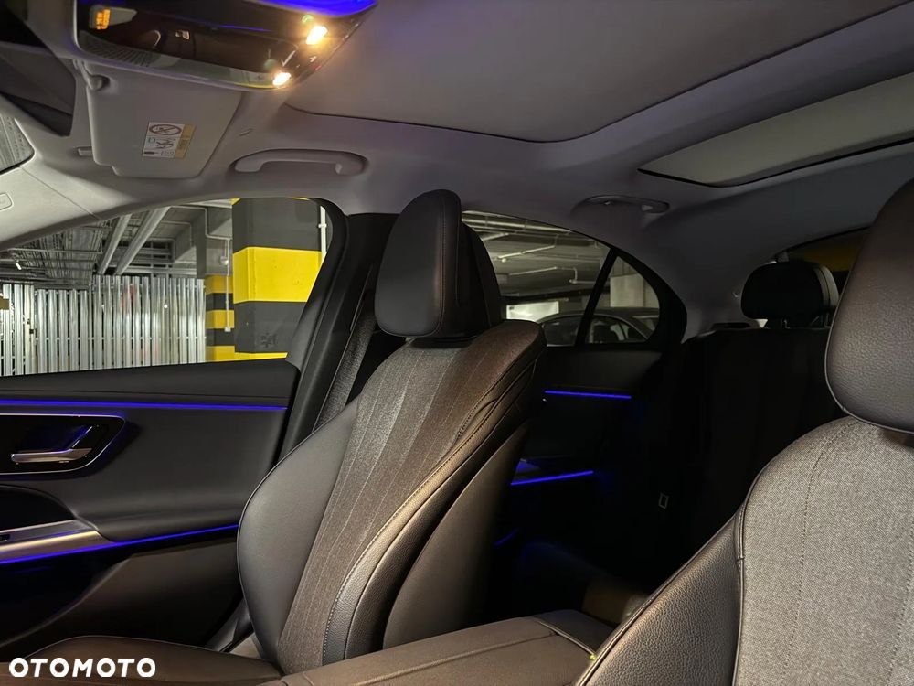 Mercedes-Benz Klasa E 220 d 9G-TRONIC - 17