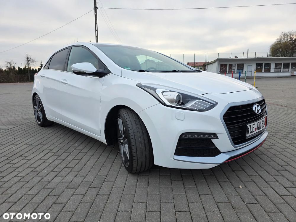 Hyundai i30 1.6 T GDI Turbo - 14