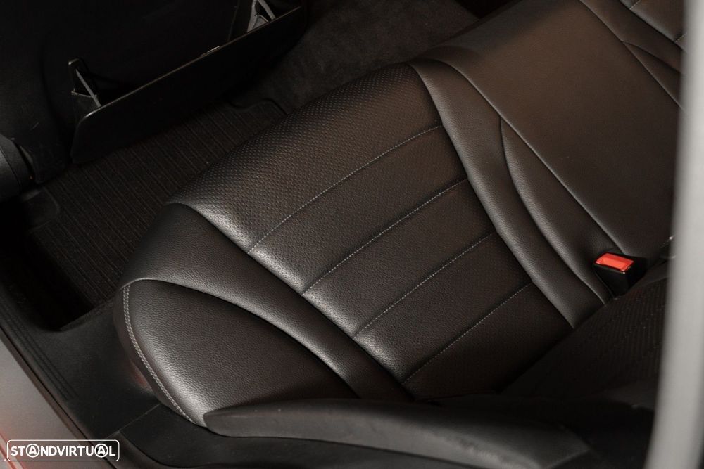 Mercedes-Benz C 220 (BlueTEC) d Station 7G-TRONIC AMG Line - 33