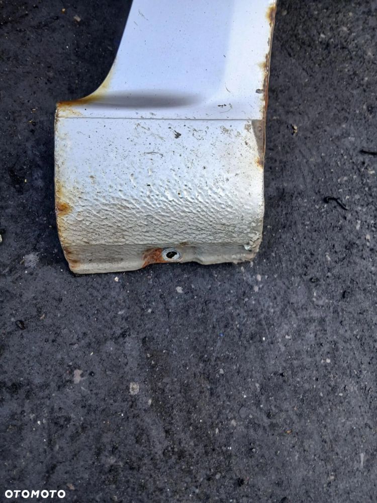 Opel Zafira B Błotnik prawy - 7